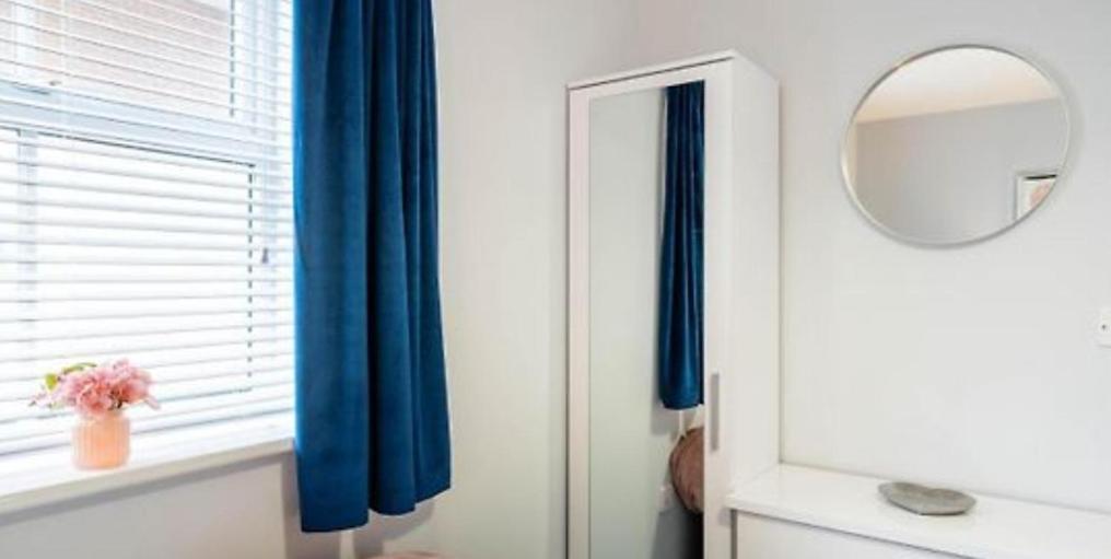 1 Merchants Gate - 2 Bedroom, City Apartment With Private Parking York Buitenkant foto